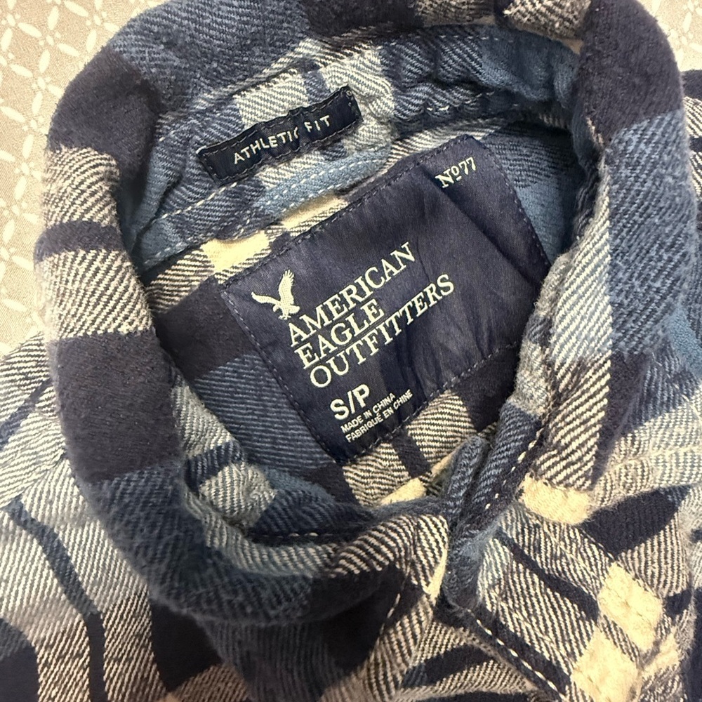 American Eagle Outfitters Navy and Cream Patterned Shirt - Picture 3 of 3